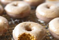 Pumpkin Spice Donuts Recipe with Maple Glaze