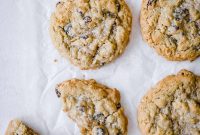 Classic Chewy Gluten-Free Oatmeal Raisin Cookies Recipe