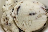 Graeter’s Bourbon Pecan Chocolate Chip Ice Cream Review