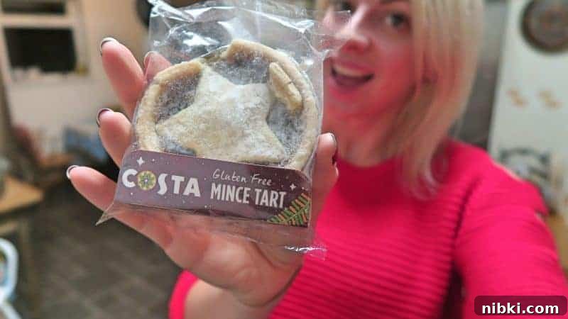7 Things Coeliacs Get Way Too Excited About Before Christmas 5 costa gluten free vegan mince pie 32_Fotor
