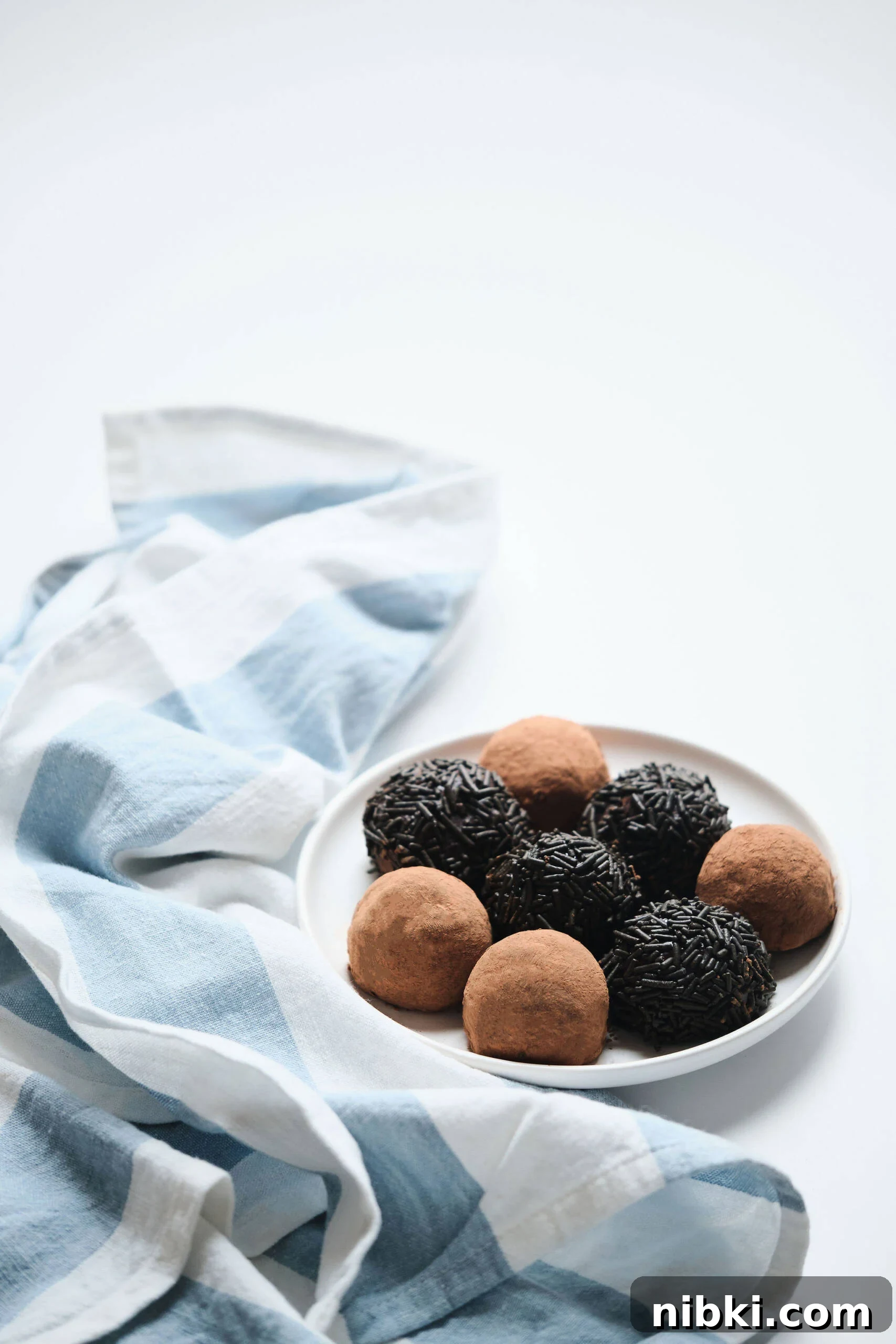 Sweetened Condensed Milk Truffles 9 img 15609 8