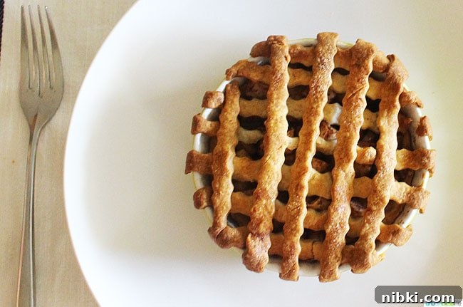Irresistible Fall Dessert Recipes for Cozy Gatherings 2 mini-apple-pies