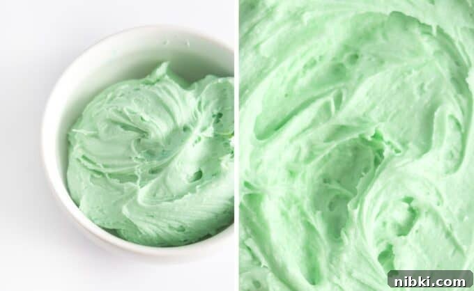 Christmas Cookie Frosting Recipes and Decorating Tips 10 img 27245 9