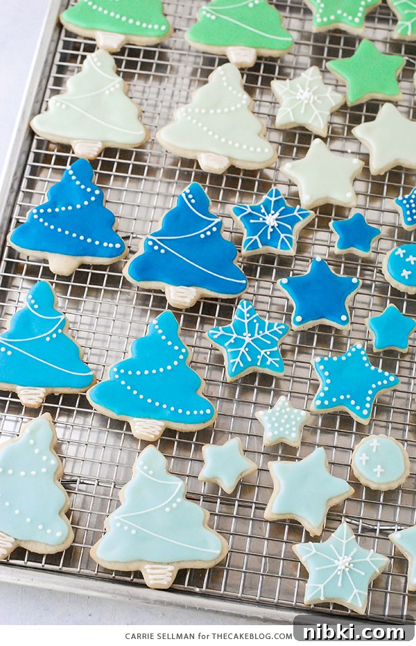 How to Make and Decorate Sugar Cookies 8 Decorated Sugar Cookies - vanilla bean sugar cookies with a simple glaze icing for easy yet beautiful Christmas cookies | by Carrie Sellman for TheCakeBlog.com