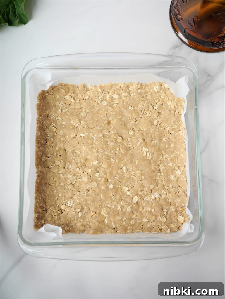 Amish Oatmeal Rhubarb Crumb Bars Recipe 5 Cooking rhubarb filling