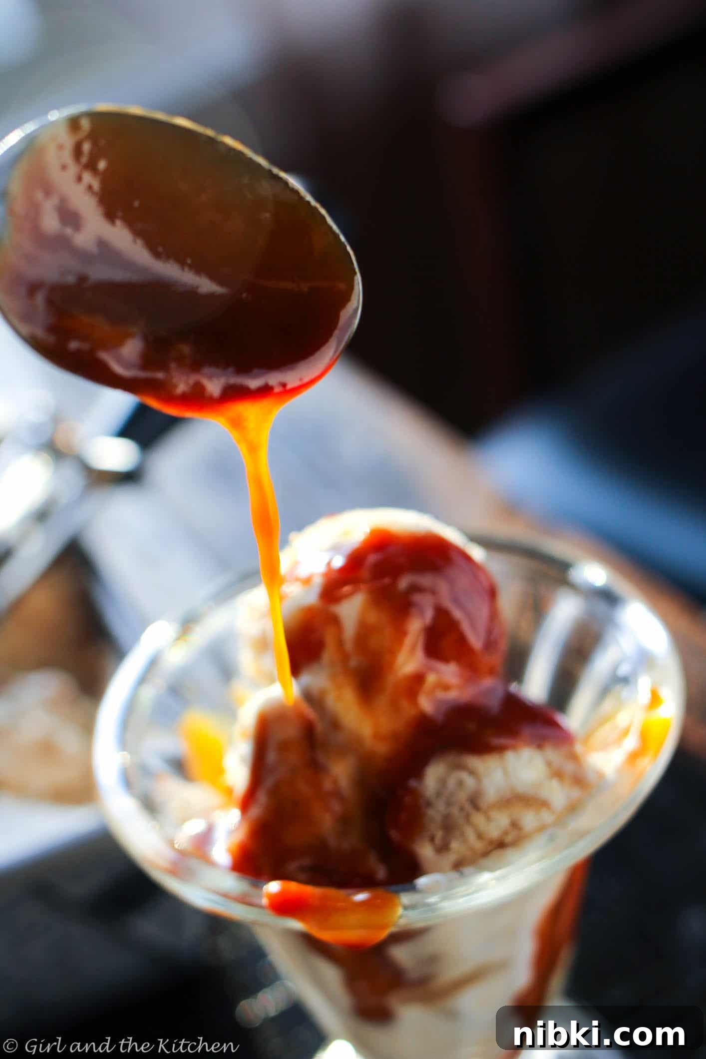 Whiskey Apple Pie No-Churn Ice Cream with Salted Caramel 6 Delicious and creamy no-churn ice cream sweetened with chunks of whiskey soaked caramelized apples and shortbread cookies.