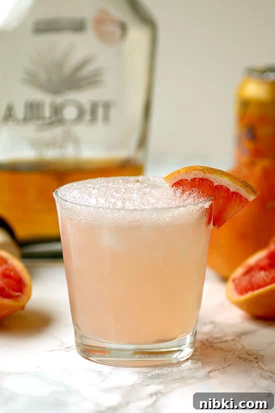 Refreshing Grapefruit Paloma Cocktail