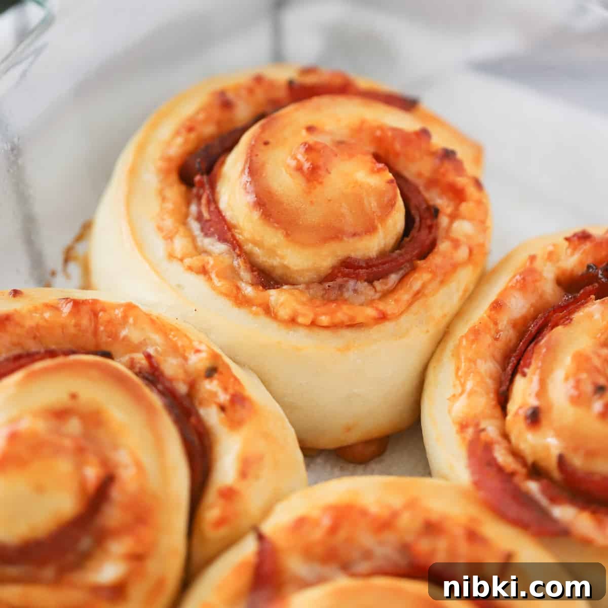 pepperoni roll ups, pizza roll, pizza roll ups.